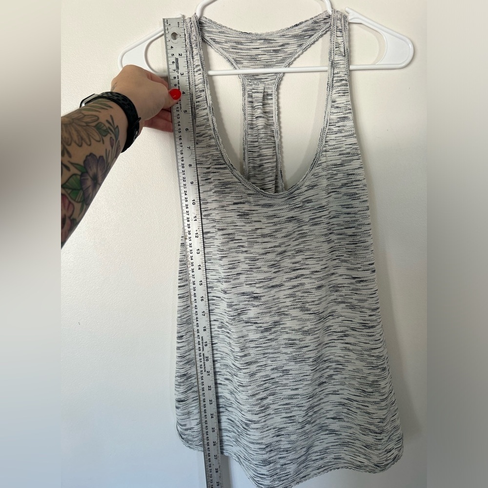 Lululemon Essential Tank Top - Picture 2 of 6